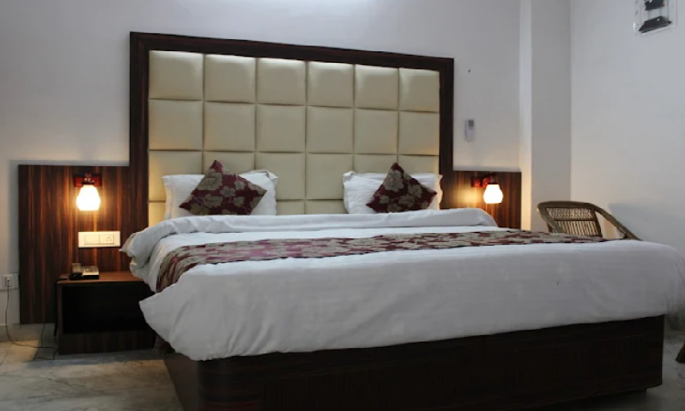 1 x Super Deluxe Room